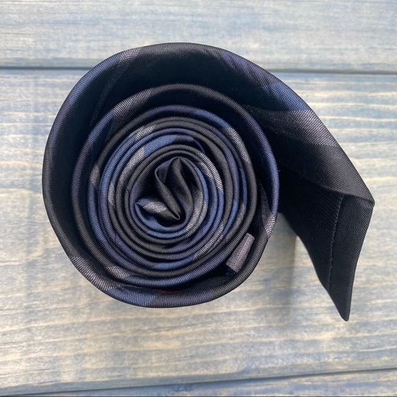 Saks Fifth Avenue Silk Tie - Picture 9 of 12